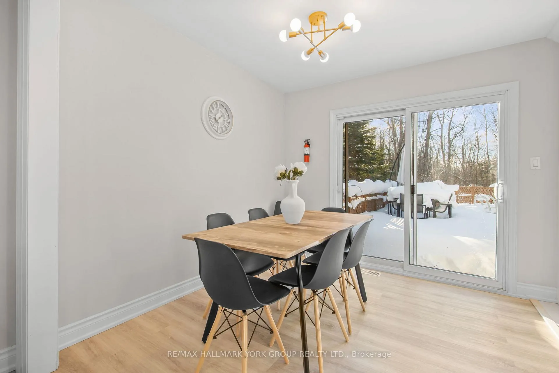 Photo 21 of 96 Riverview Beach Road, Georgina, Pefferlaw — HOMEH