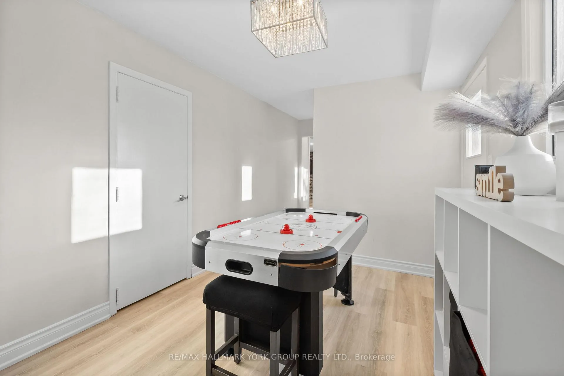 Photo 33 of 96 Riverview Beach Road, Georgina, Pefferlaw — HOMEH