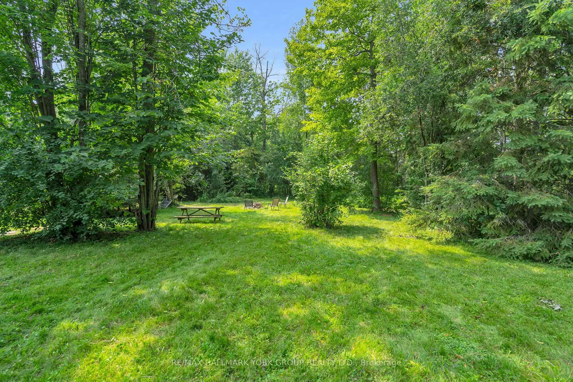 Photo 39 of 96 Riverview Beach Road, Georgina, Pefferlaw — HOMEH