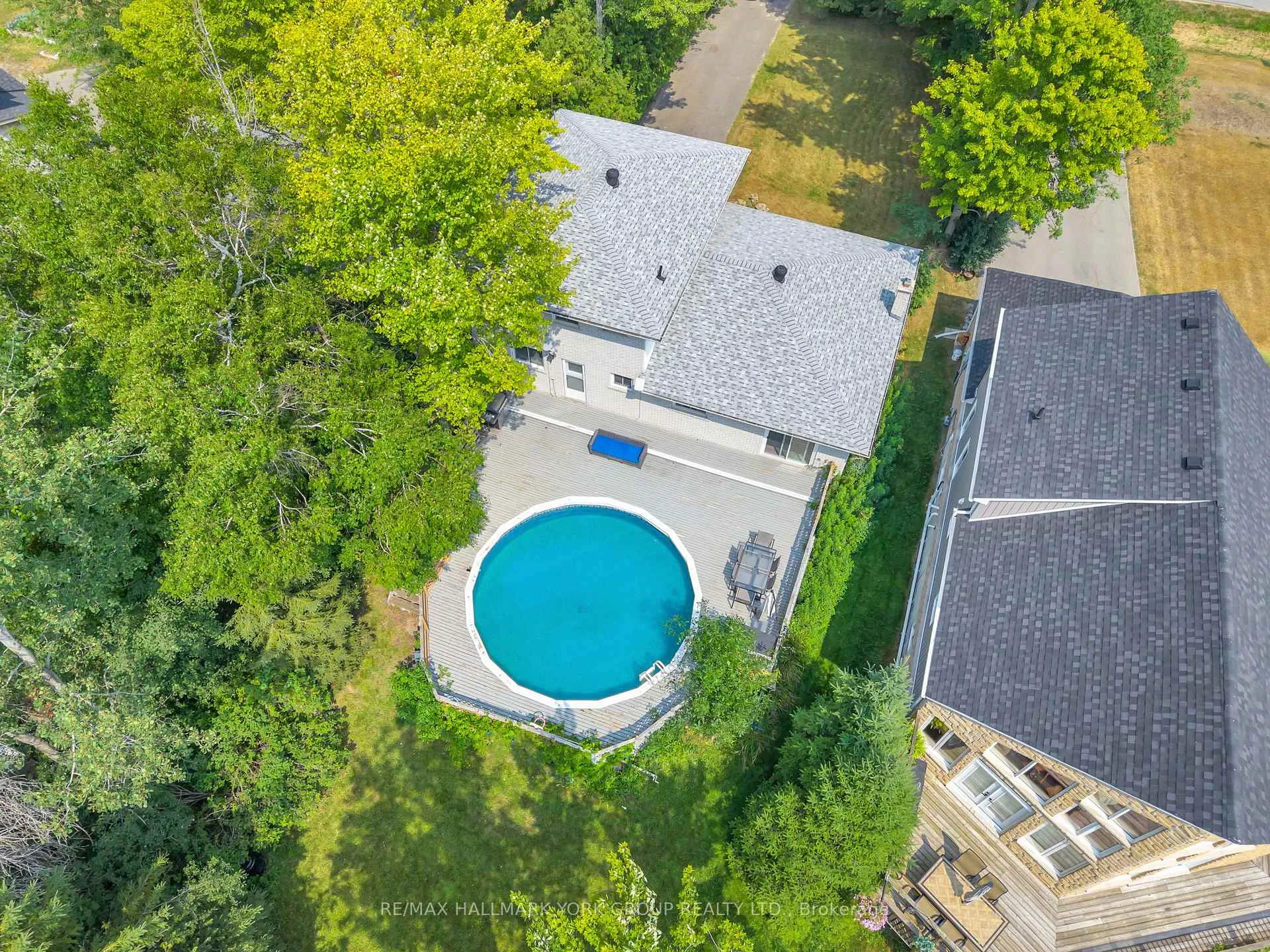 Photo 42 of 96 Riverview Beach Road, Georgina, Pefferlaw — HOMEH