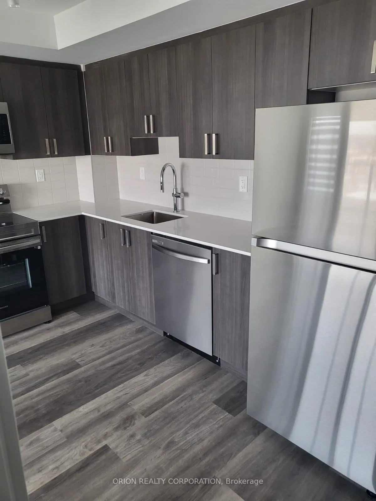Photo 5 of Unit 911, 1435 Celebration Drive, Pickering, Bay Ridges — HOMEH