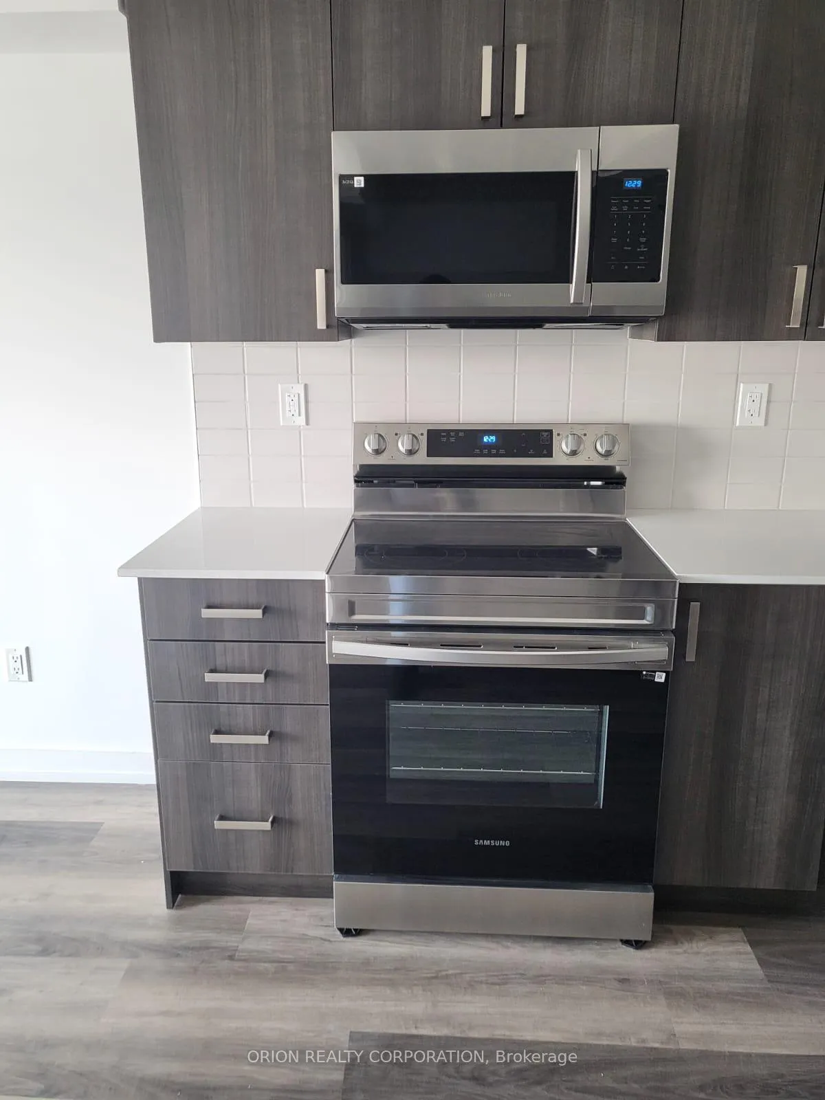 Photo 7 of Unit 911, 1435 Celebration Drive, Pickering, Bay Ridges — HOMEH