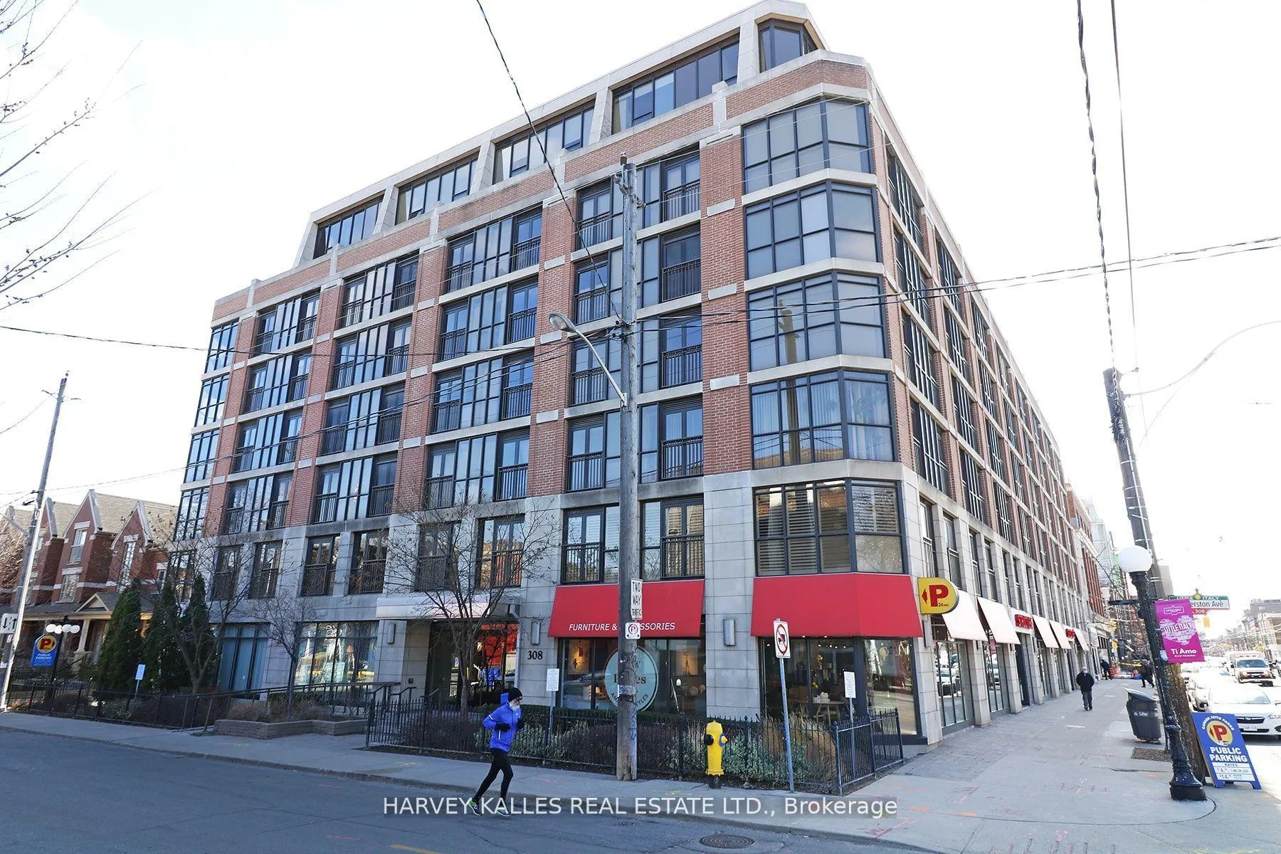 Front of Unit PH09, 308 Palmerston Avenue