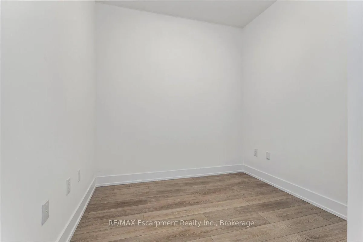 Photo 3 of Unit 906, 470 Dundas Street E, Hamilton, Waterdown — HOMEH