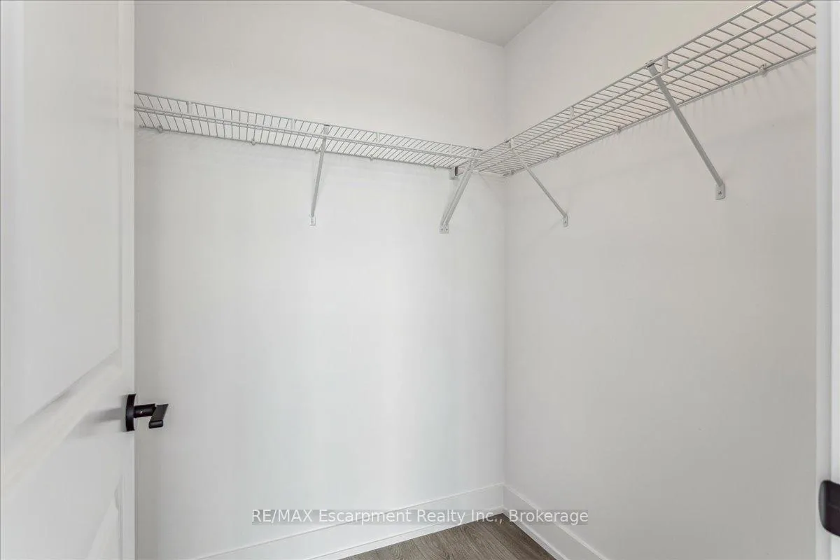 Photo 18 of Unit 906, 470 Dundas Street E, Hamilton, Waterdown — HOMEH