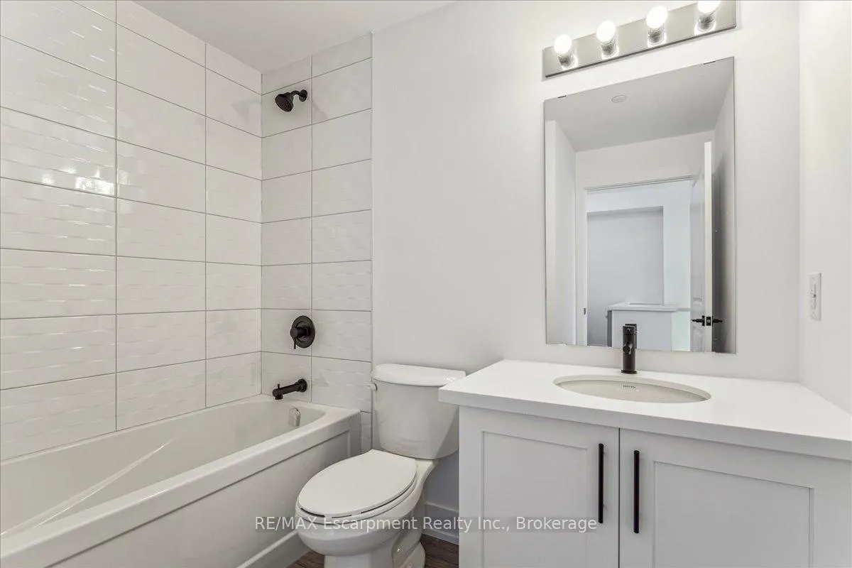 Photo 19 of Unit 906, 470 Dundas Street E, Hamilton, Waterdown — HOMEH