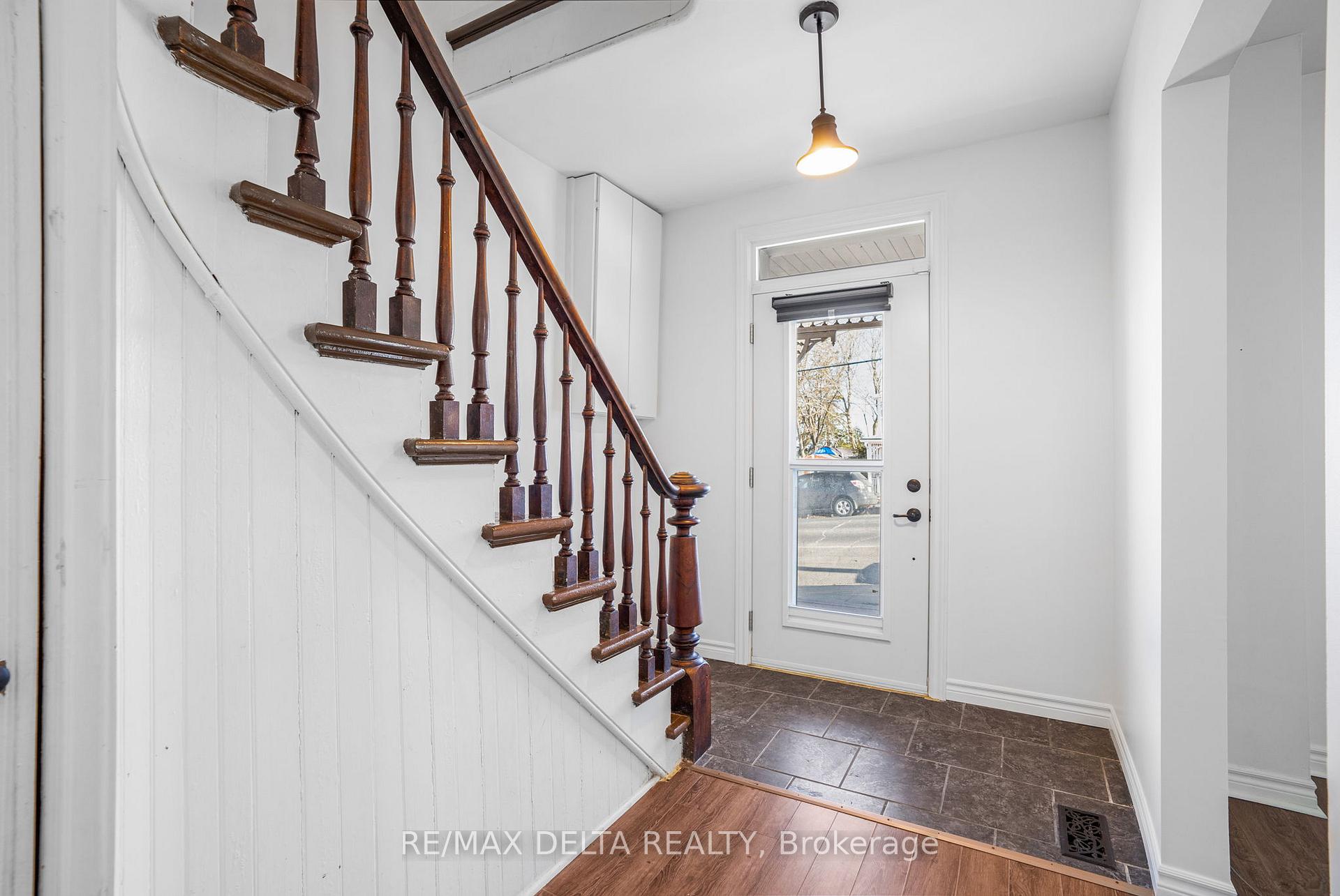 Photo 4 of 18 Main Street W, Champlain, Vankleek Hill — HOMEH
