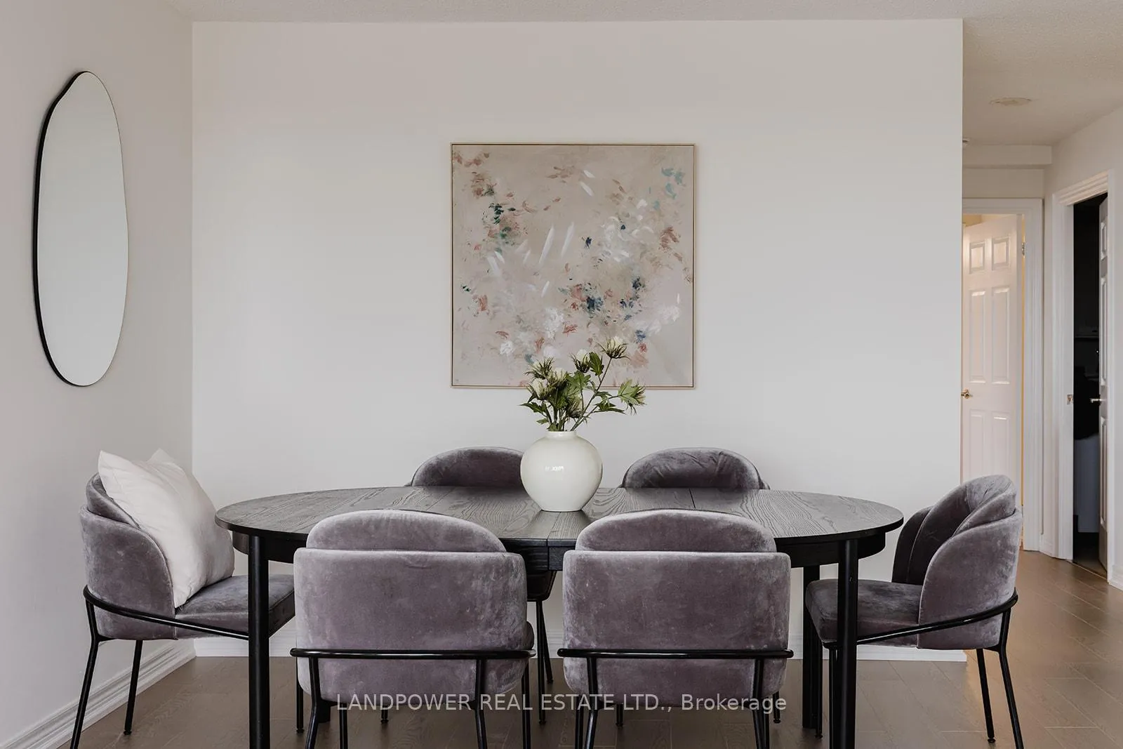 Photo 10 of Unit 1116, 33 Cox Boulevard, Markham, Unionville — HOMEH