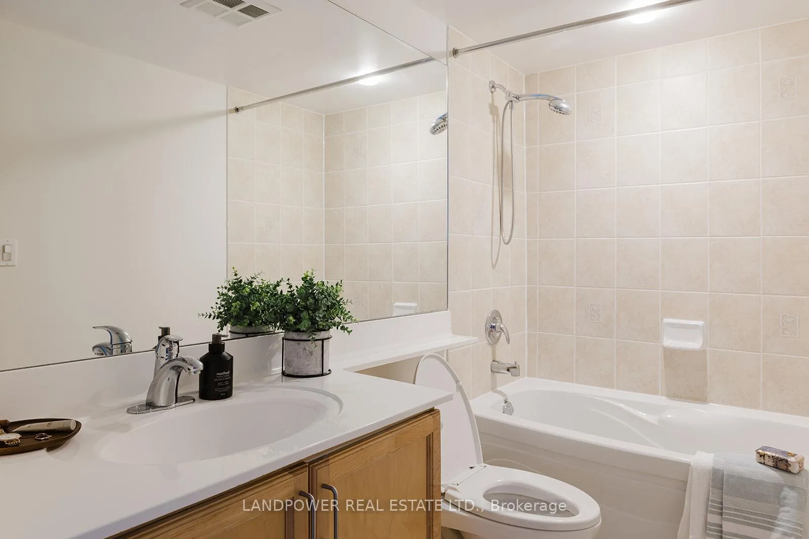 Photo 35 of Unit 1116, 33 Cox Boulevard, Markham, Unionville — HOMEH