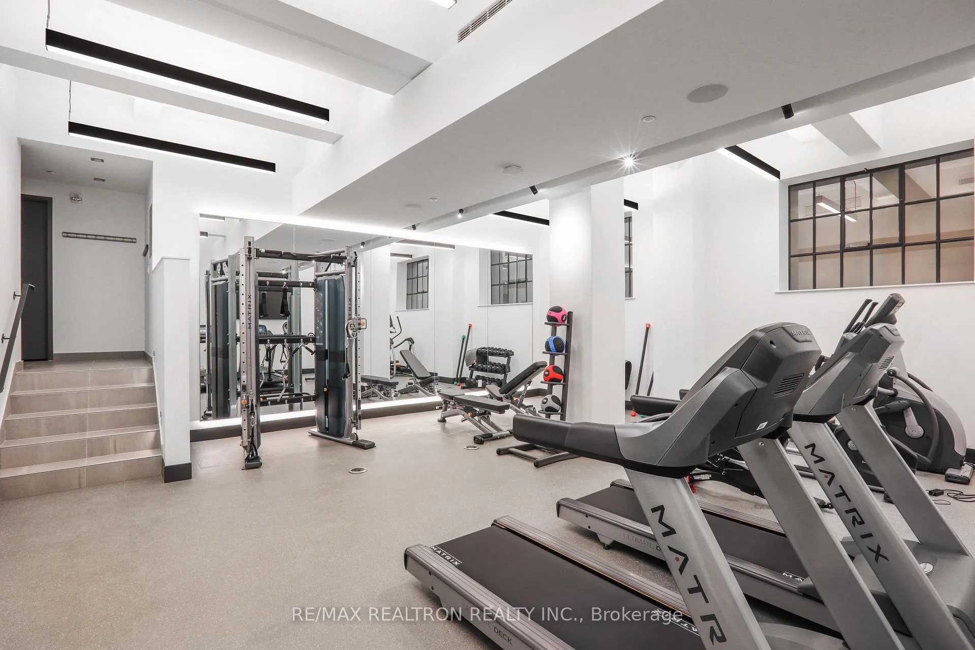 Photo 8 of Unit 310, 2 Clarendon Avenue, Toronto, Casa Loma — HOMEH