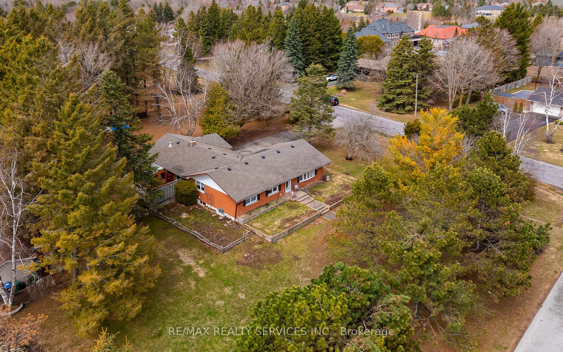 Photo 1 of 1675 Hawthorn Avenue, Caledon, Caledon Village — HOMEH