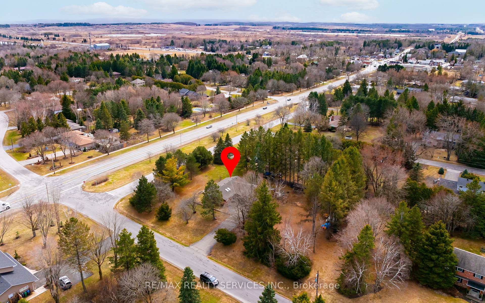 Photo 4 of 1675 Hawthorn Avenue, Caledon, Caledon Village — HOMEH