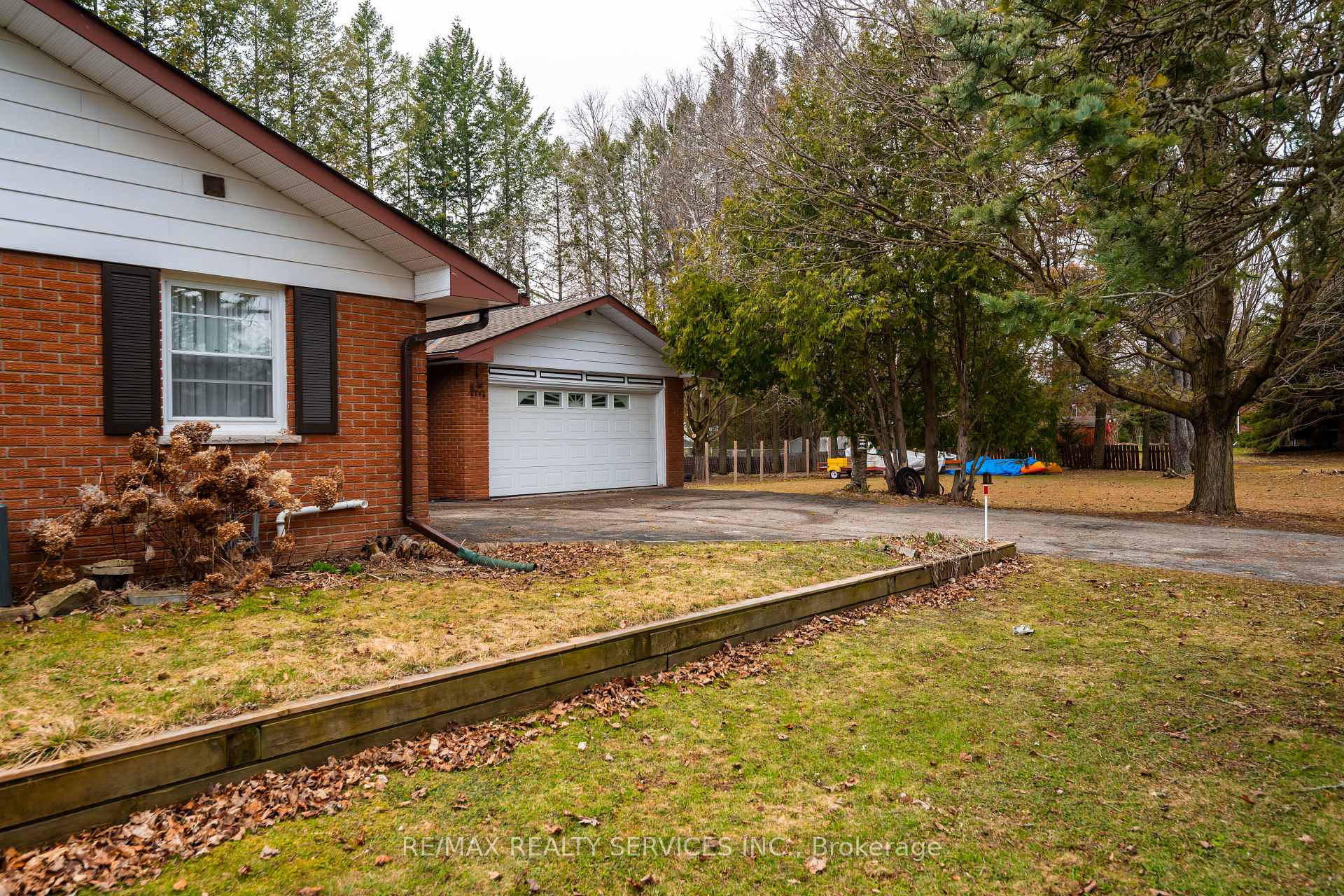 Photo 5 of 1675 Hawthorn Avenue, Caledon, Caledon Village — HOMEH