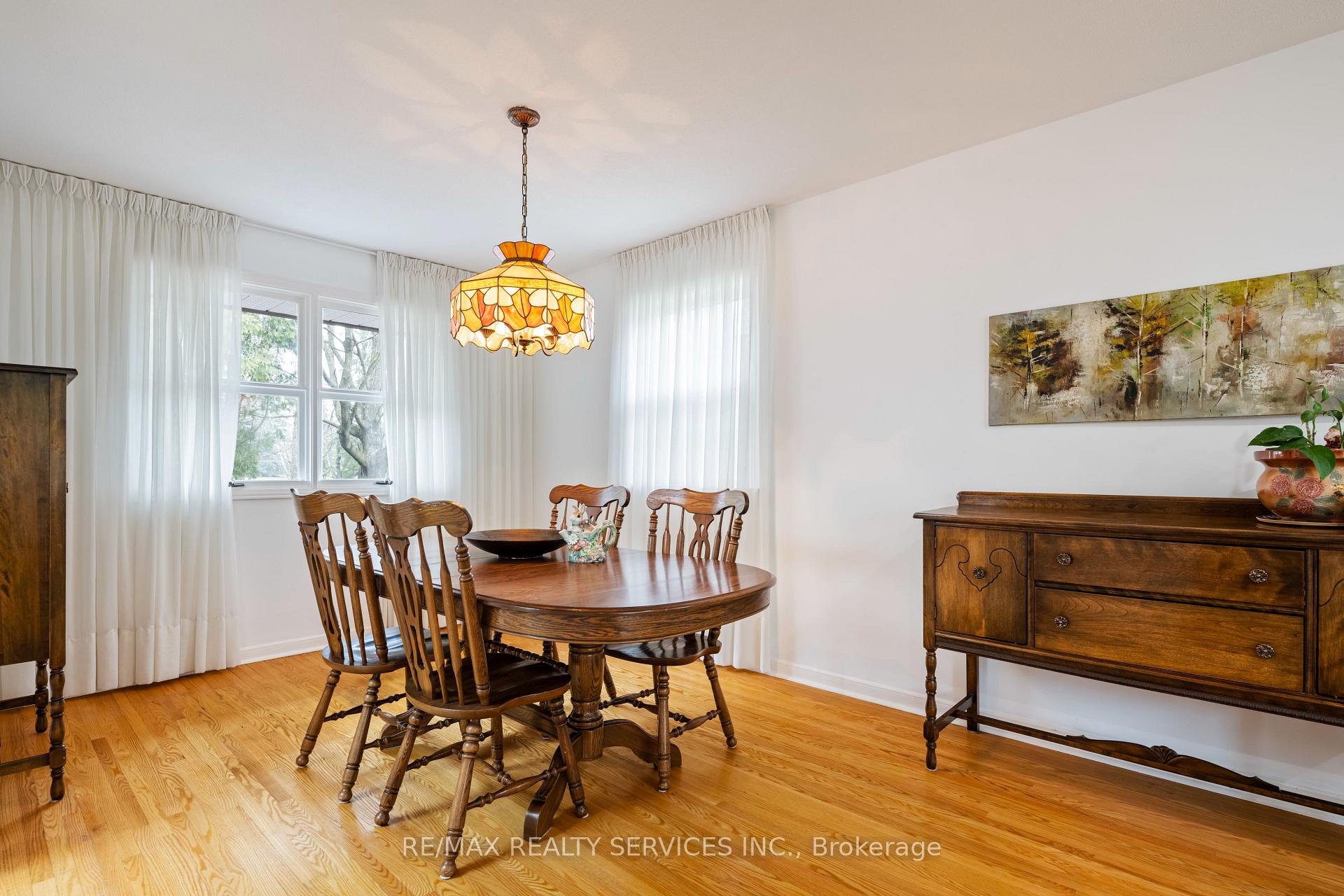 Photo 9 of 1675 Hawthorn Avenue, Caledon, Caledon Village — HOMEH