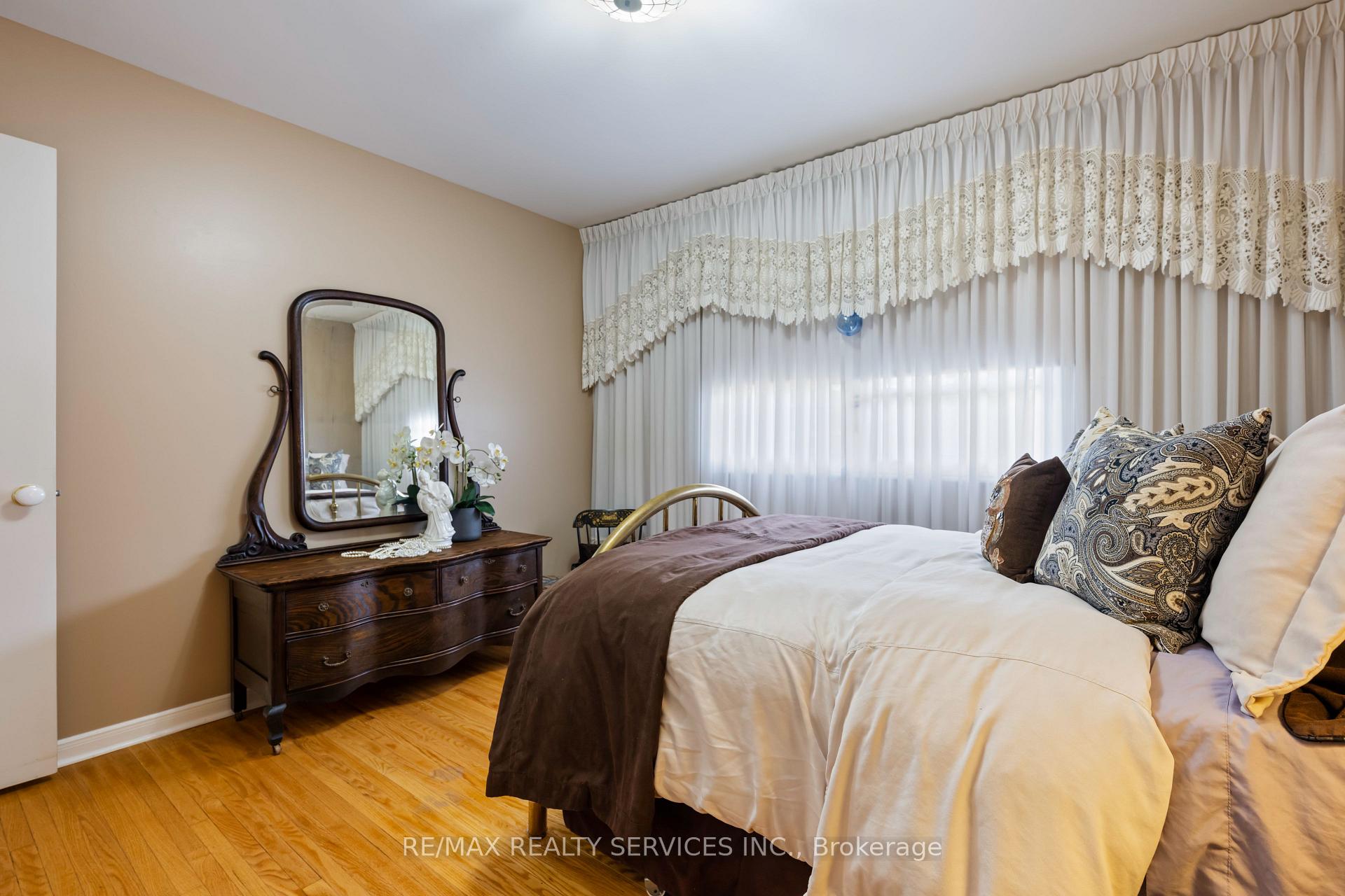 Photo 29 of 1675 Hawthorn Avenue, Caledon, Caledon Village — HOMEH