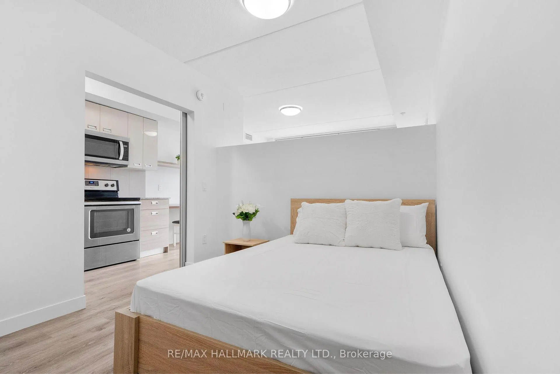 Photo 31 of Unit 202, 308 Lester Street, Waterloo, Beechwood/University — HOMEH