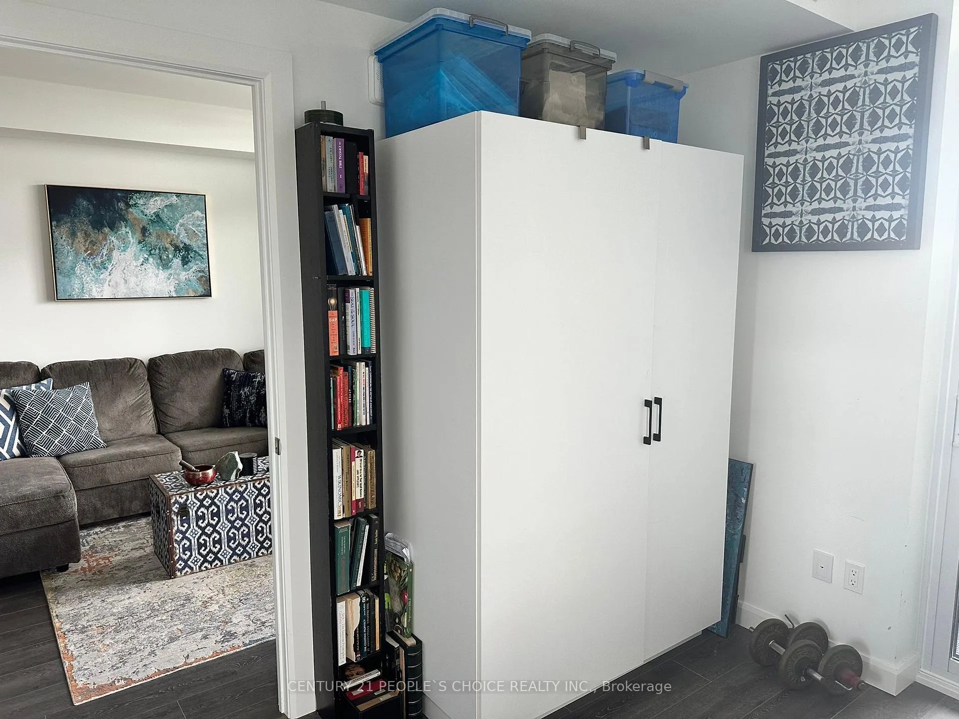 Photo 4 of Unit 901, 741 King Street W, Kitchener — HOMEH