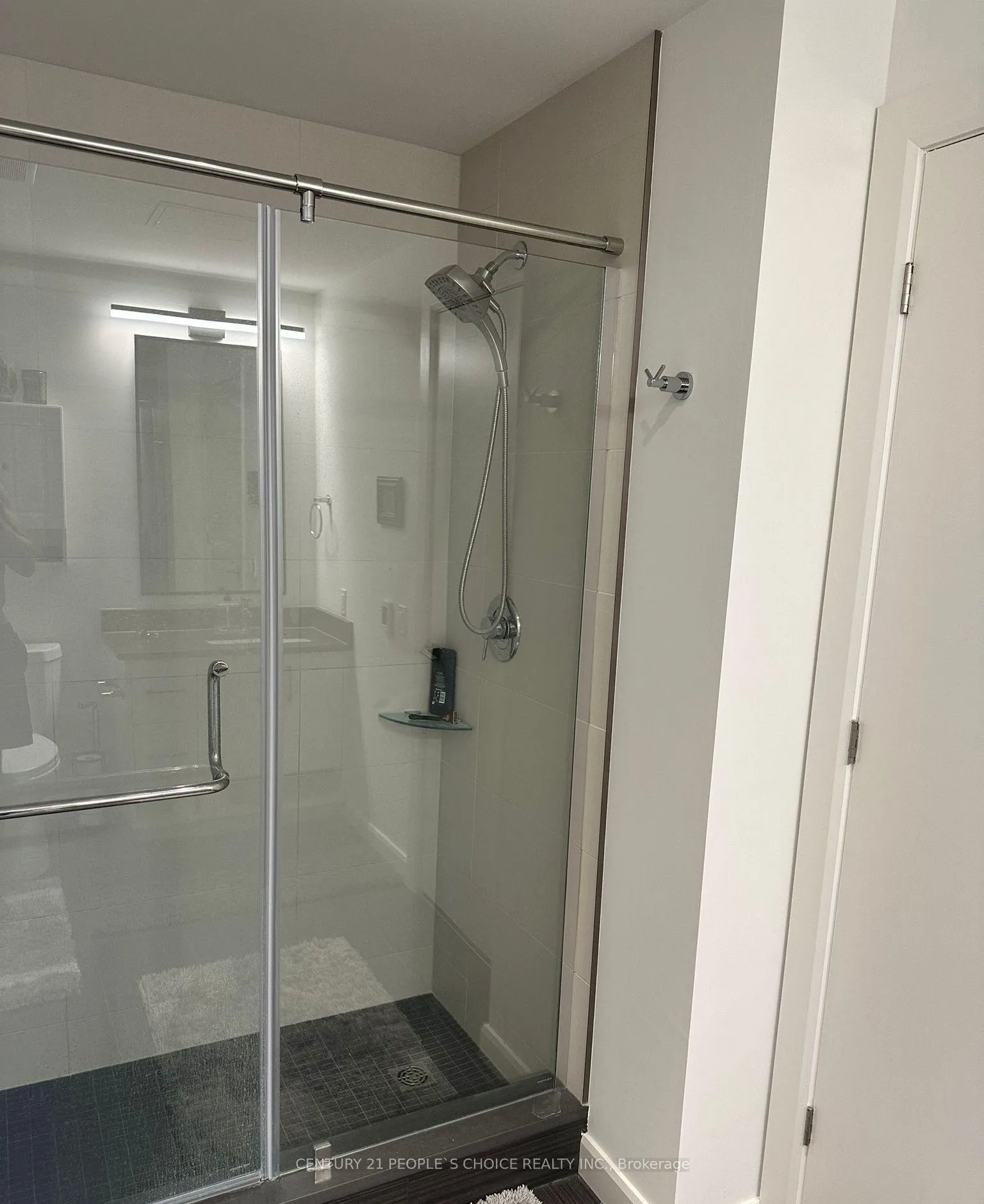 Photo 12 of Unit 901, 741 King Street W, Kitchener — HOMEH
