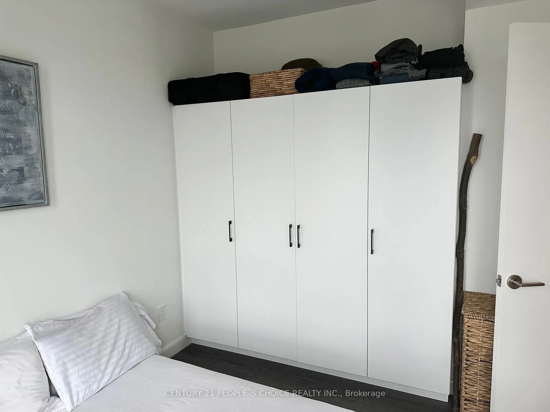 Photo 14 of Unit 901, 741 King Street W, Kitchener — HOMEH