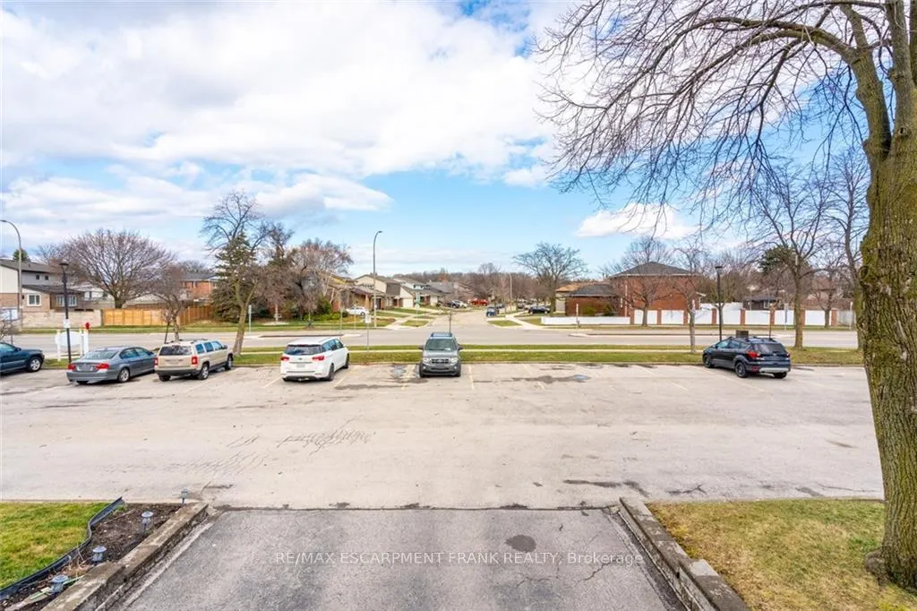 Photo 9 of Unit 103, 1115 Paramount Drive, Hamilton, Stoney Creek — HOMEH