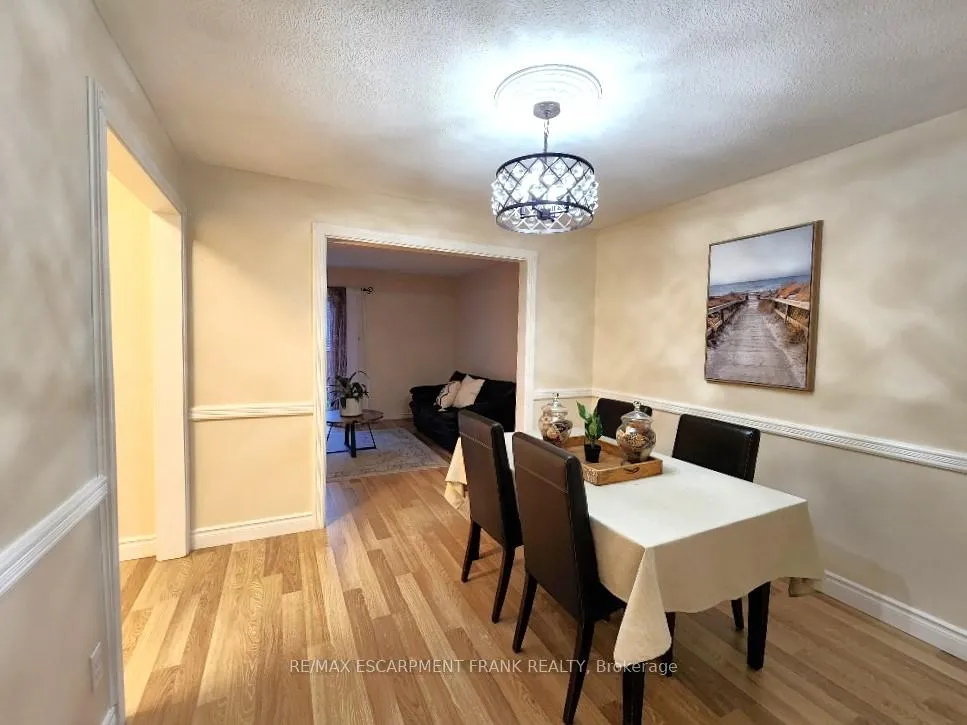 Photo 10 of Unit 103, 1115 Paramount Drive, Hamilton, Stoney Creek — HOMEH