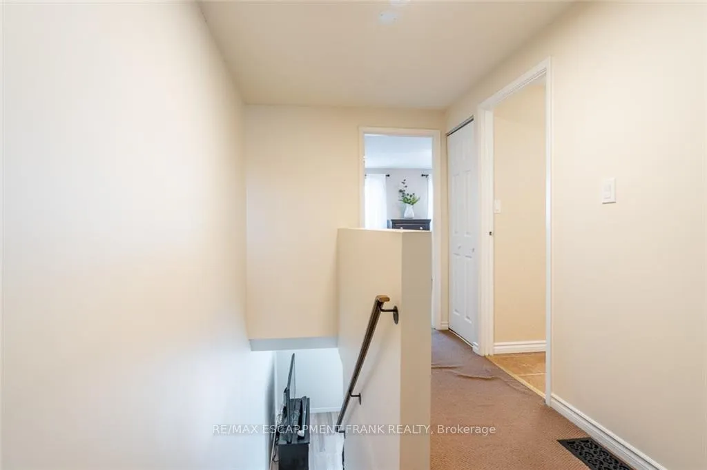 Photo 17 of Unit 103, 1115 Paramount Drive, Hamilton, Stoney Creek — HOMEH