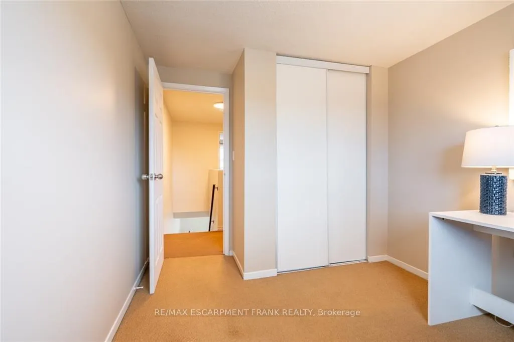 Photo 19 of Unit 103, 1115 Paramount Drive, Hamilton, Stoney Creek — HOMEH