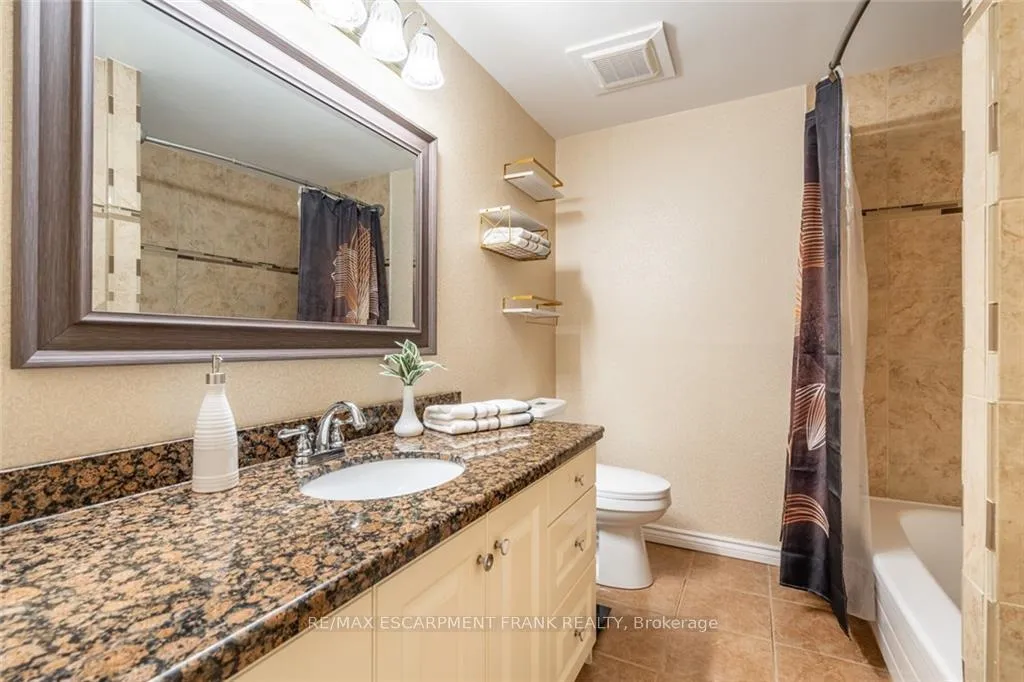 Photo 23 of Unit 103, 1115 Paramount Drive, Hamilton, Stoney Creek — HOMEH