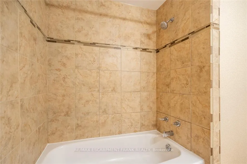 Photo 25 of Unit 103, 1115 Paramount Drive, Hamilton, Stoney Creek — HOMEH