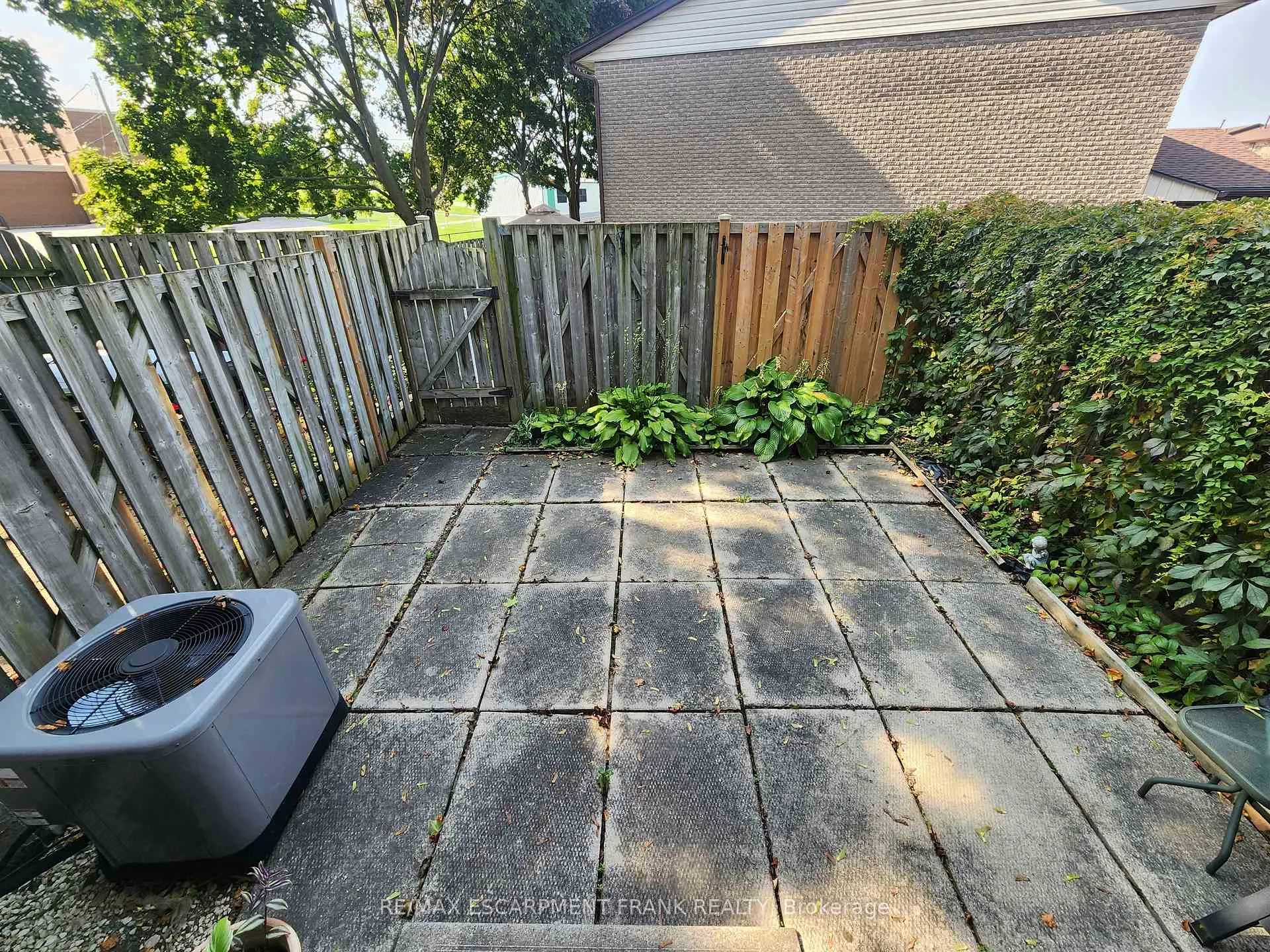 Photo 38 of Unit 103, 1115 Paramount Drive, Hamilton, Stoney Creek — HOMEH