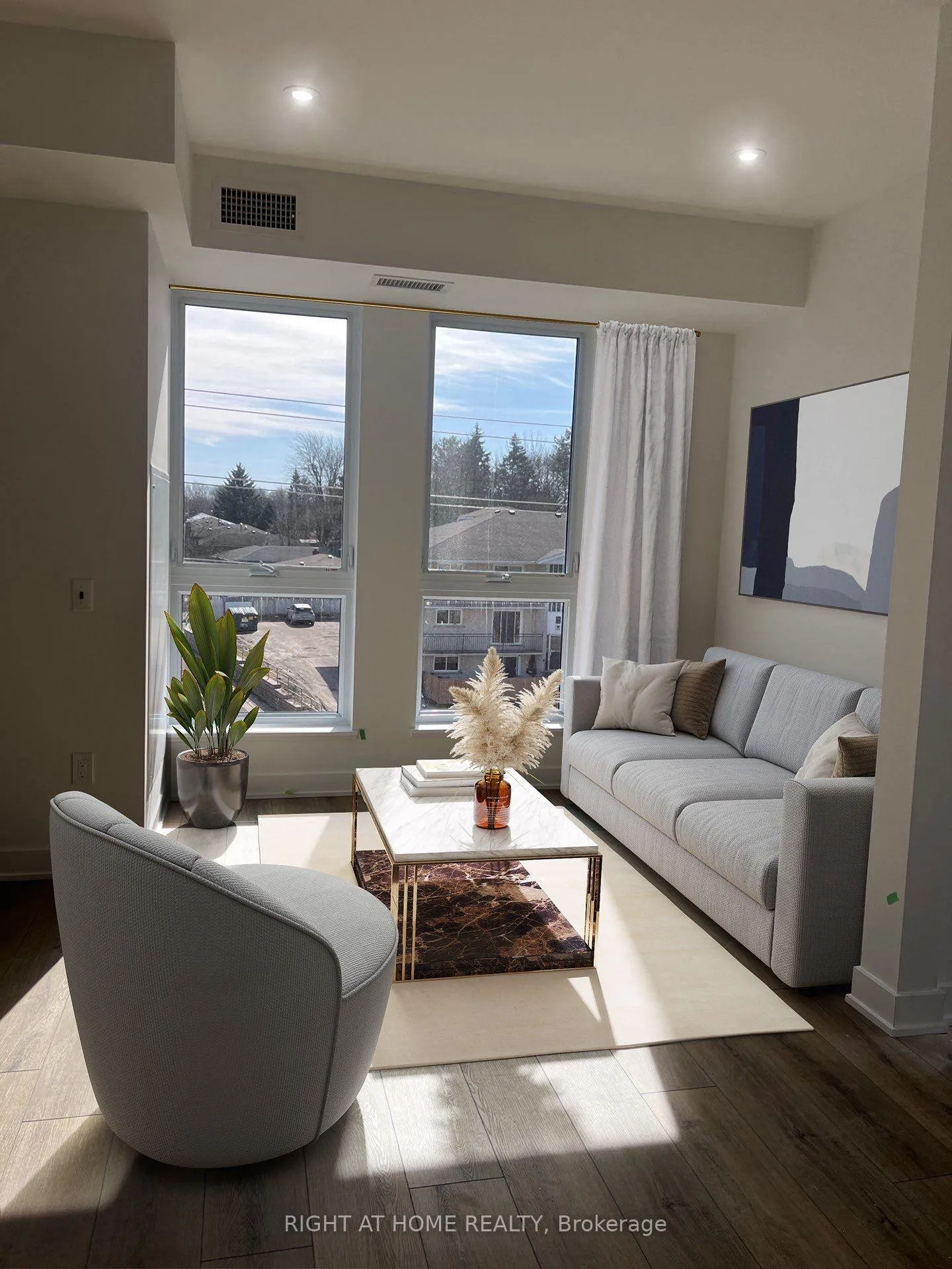 Photo 3 of Unit 316, 312 Erb Street W, Waterloo, Uptown Waterloo/Westmount — HOMEH