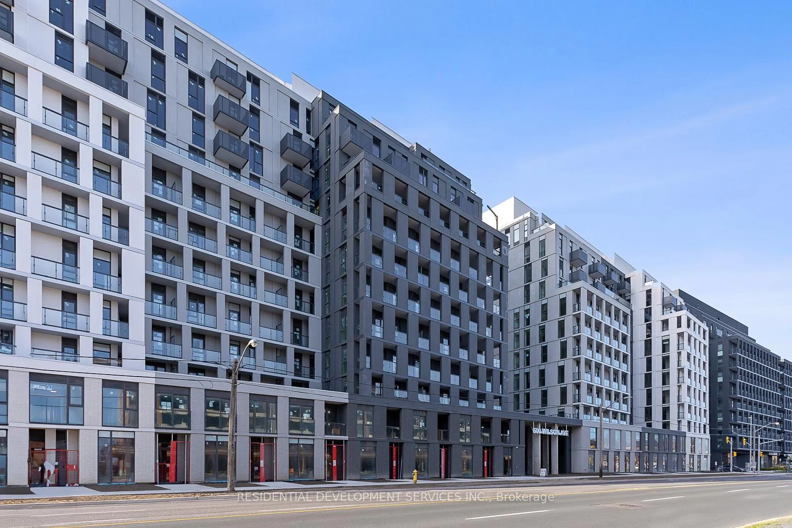 Front of Unit 910, 500 Wilson Avenue