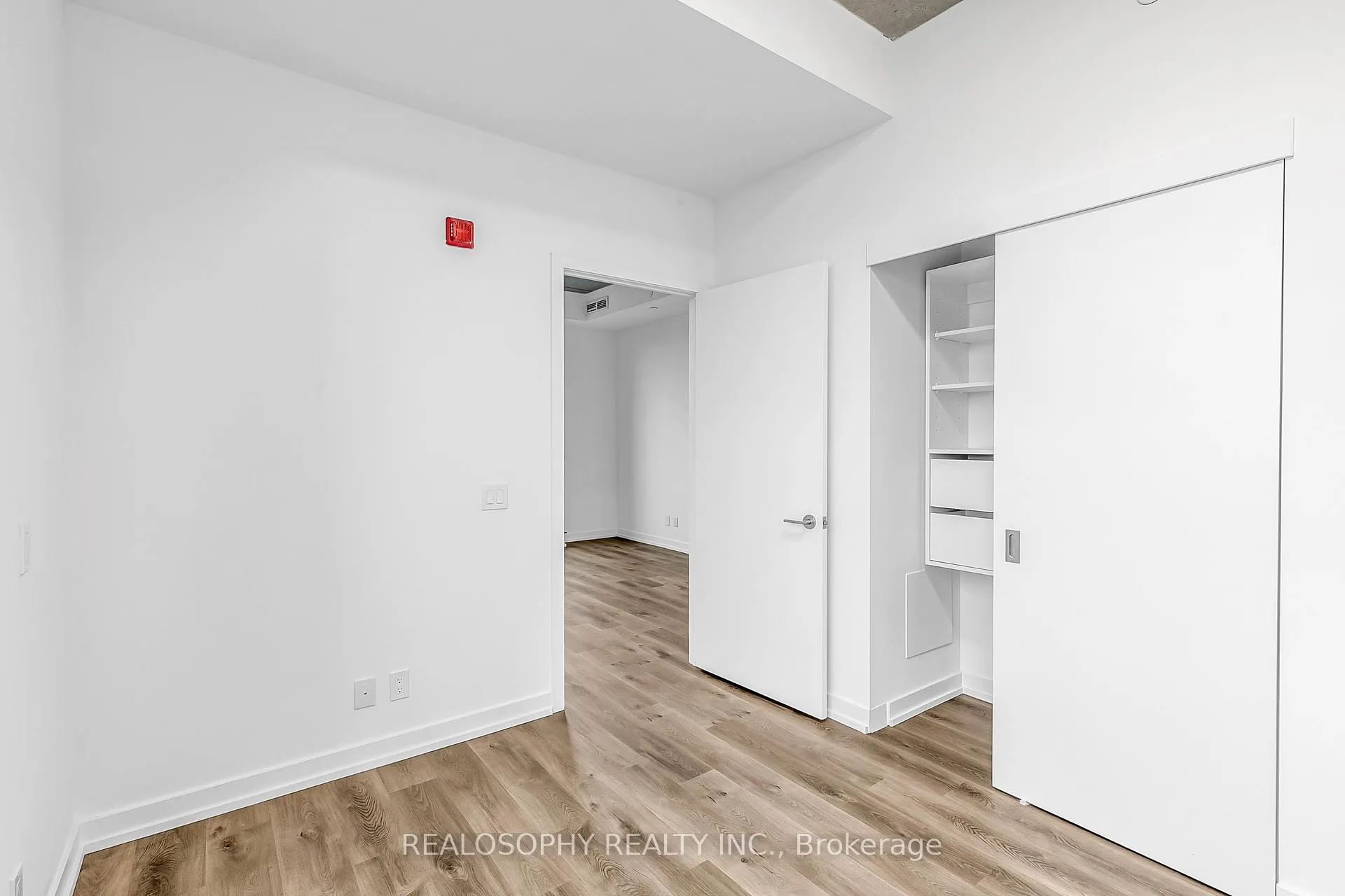 Photo 6 of Unit 503, 115 Larchmount Avenue, Toronto, South Riverdale — HOMEH