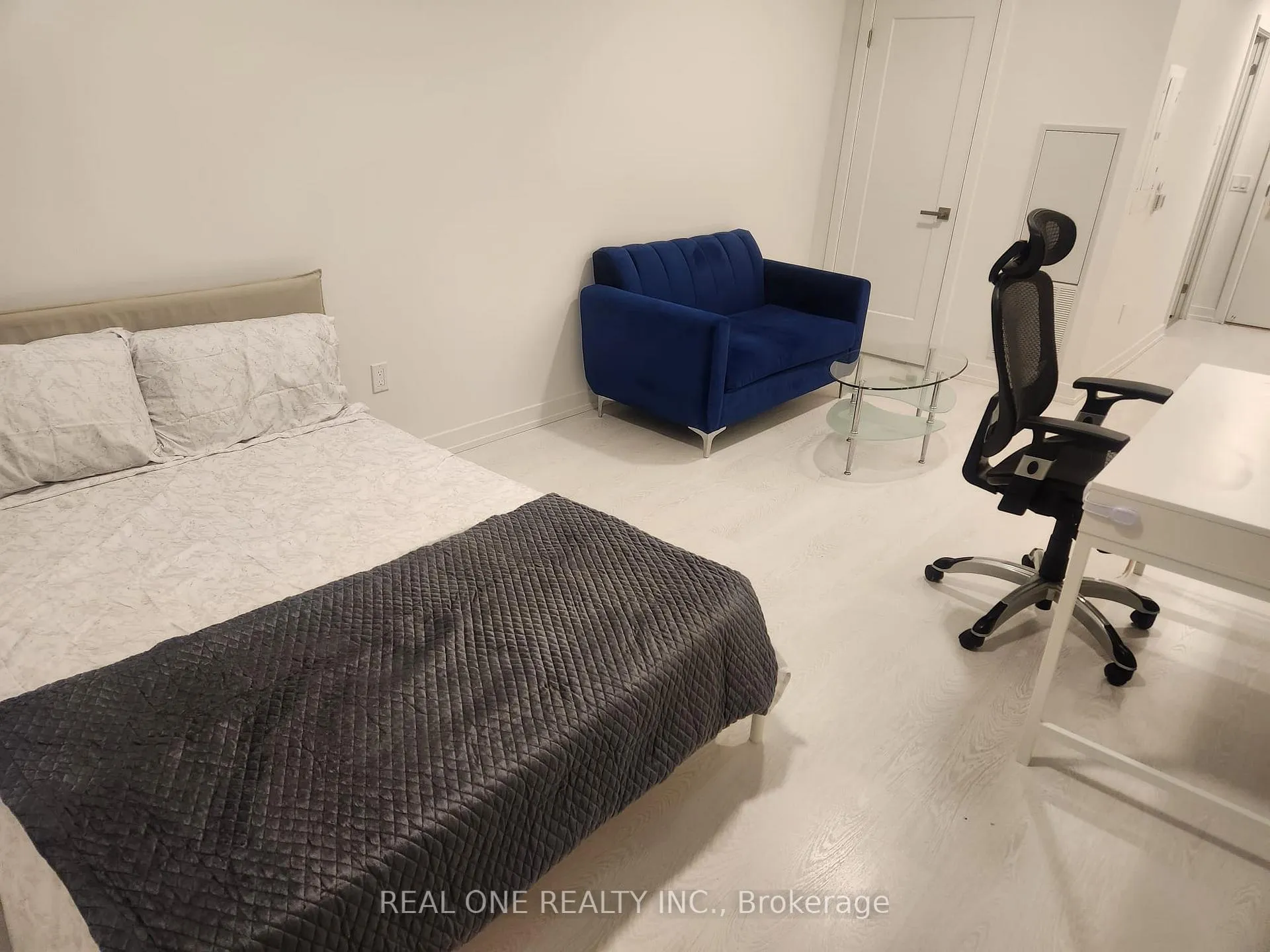 Photo 5 of Unit 609, 415 Main Street W, Hamilton, Kirkendall — HOMEH