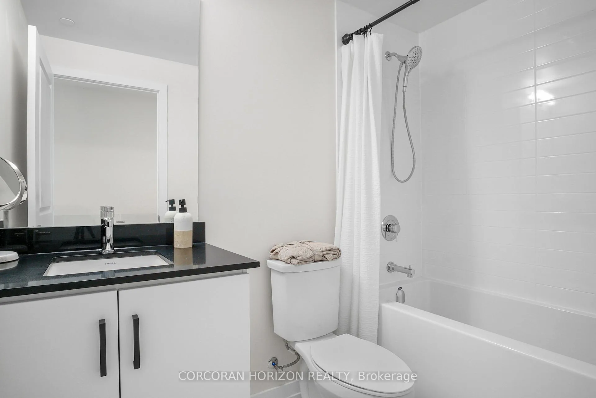 Photo 27 of Unit 421, 55 Duke Street W, Kitchener — HOMEH