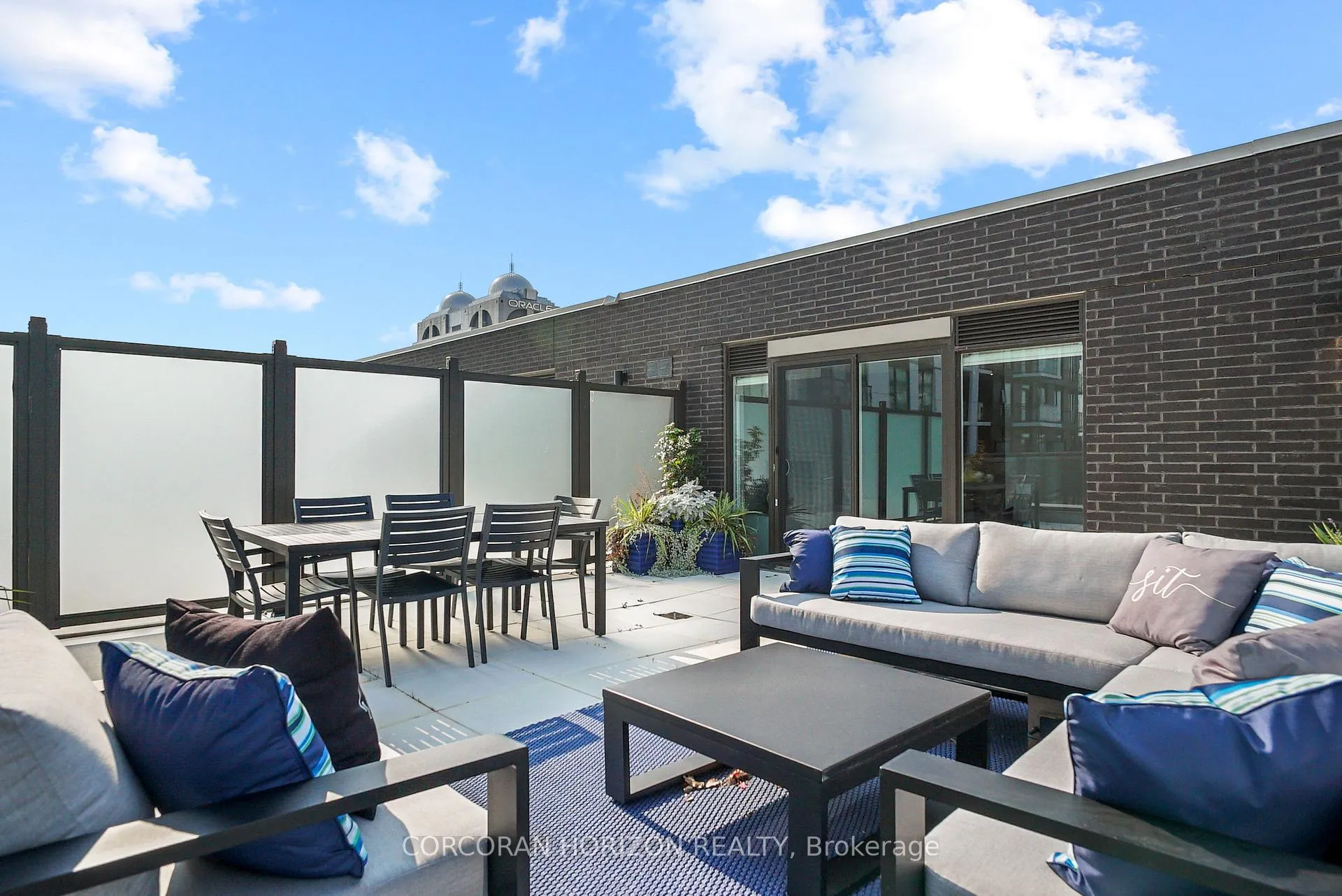 Photo 33 of Unit 421, 55 Duke Street W, Kitchener — HOMEH