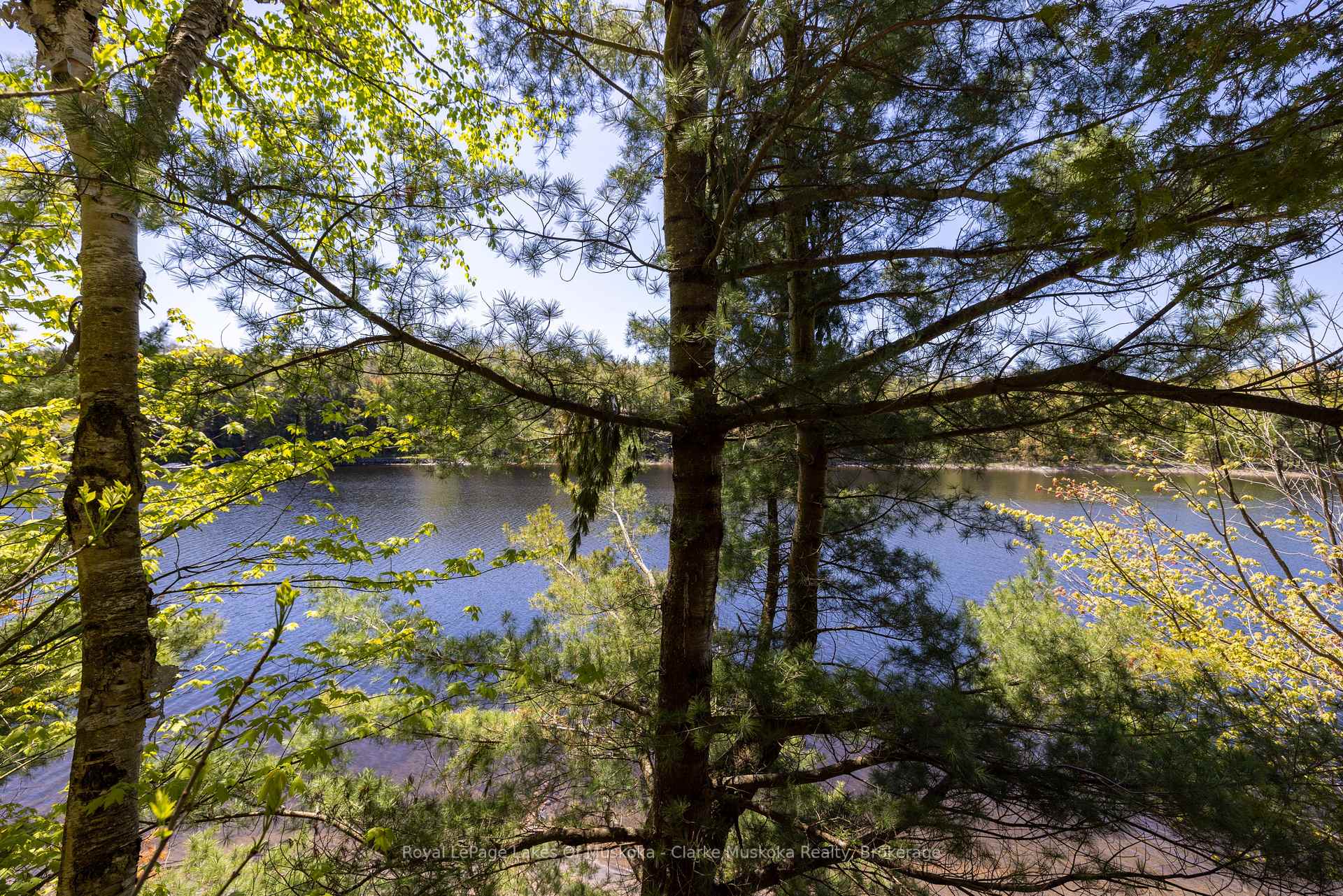 Photo 2 of 1083 Harrison Trail, Georgian Bay, Freeman — HOMEH