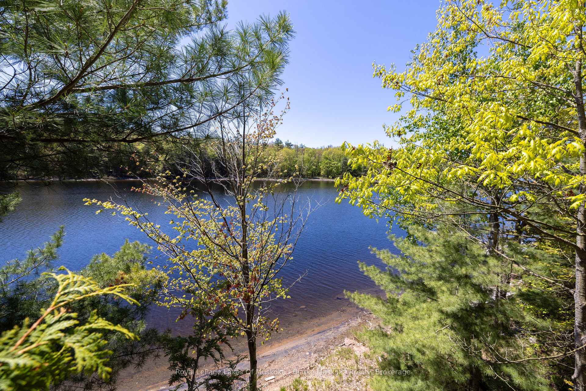Photo 3 of 1083 Harrison Trail, Georgian Bay, Freeman — HOMEH