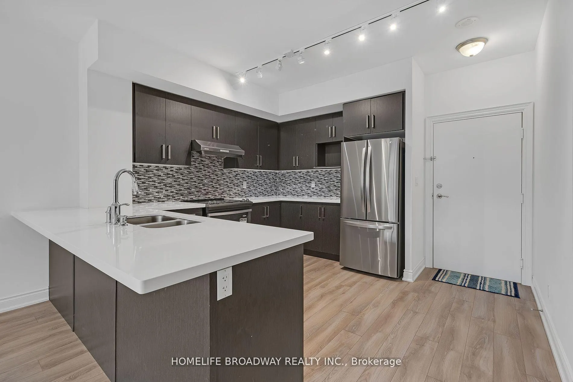 Photo 3 of Unit 103, 89 South Town Centre Boulevard, Markham, Unionville — HOMEH