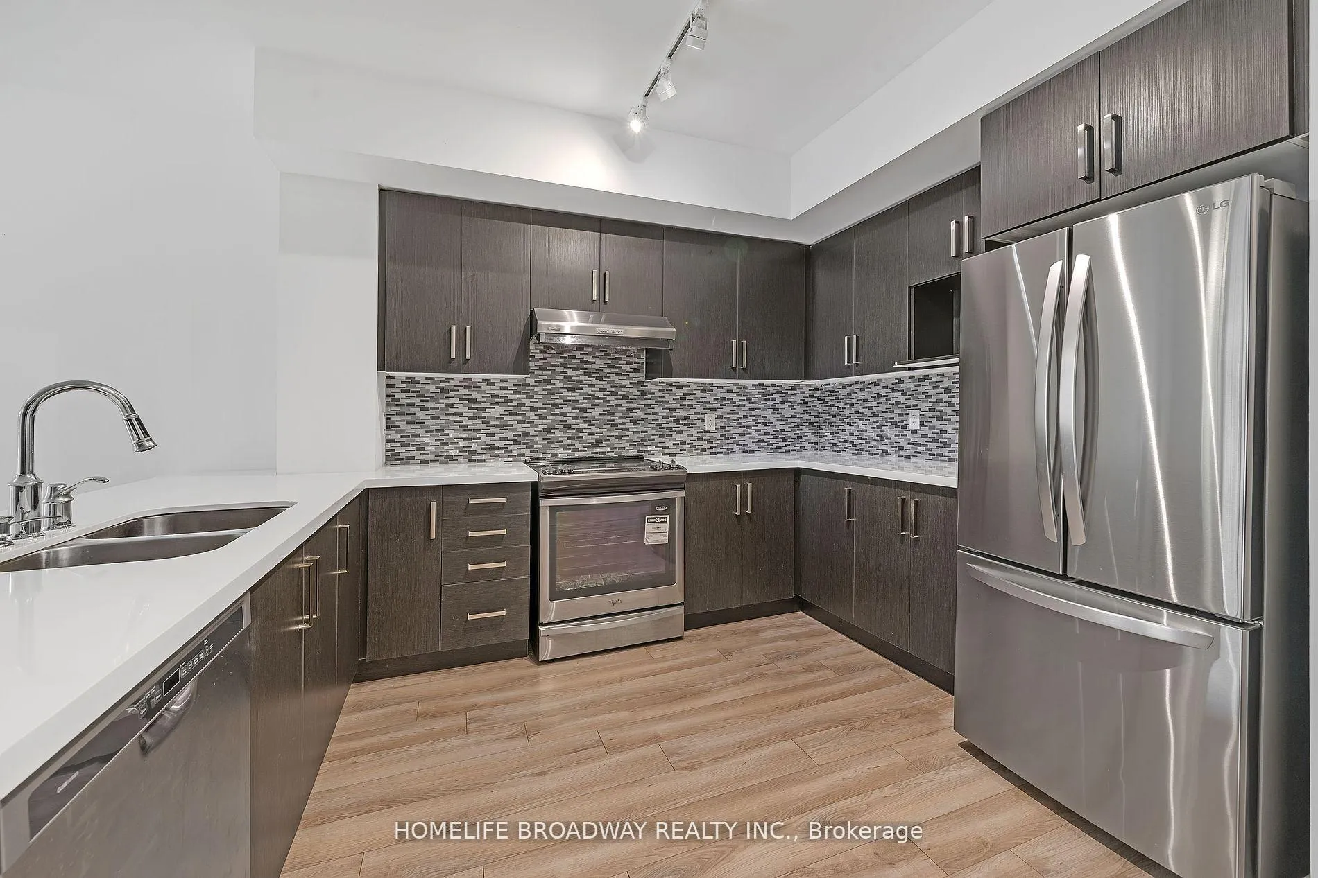 Photo 5 of Unit 103, 89 South Town Centre Boulevard, Markham, Unionville — HOMEH