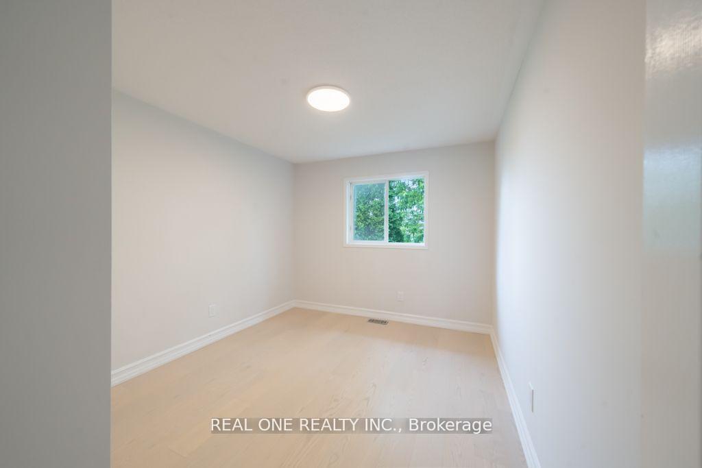 Photo 17 of 149 Downey Circle, Aurora, Bayview Wellington — HOMEH