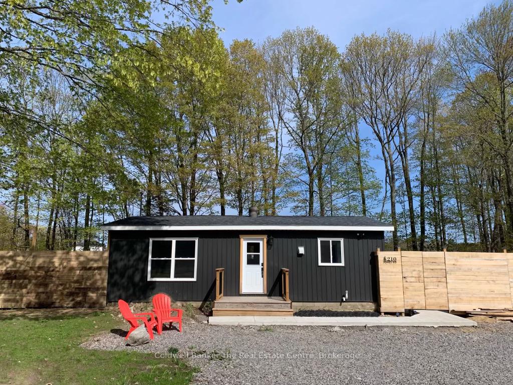 Photo 1 of 210 Jones Road, Gravenhurst, Muskoka (S) — HOMEH