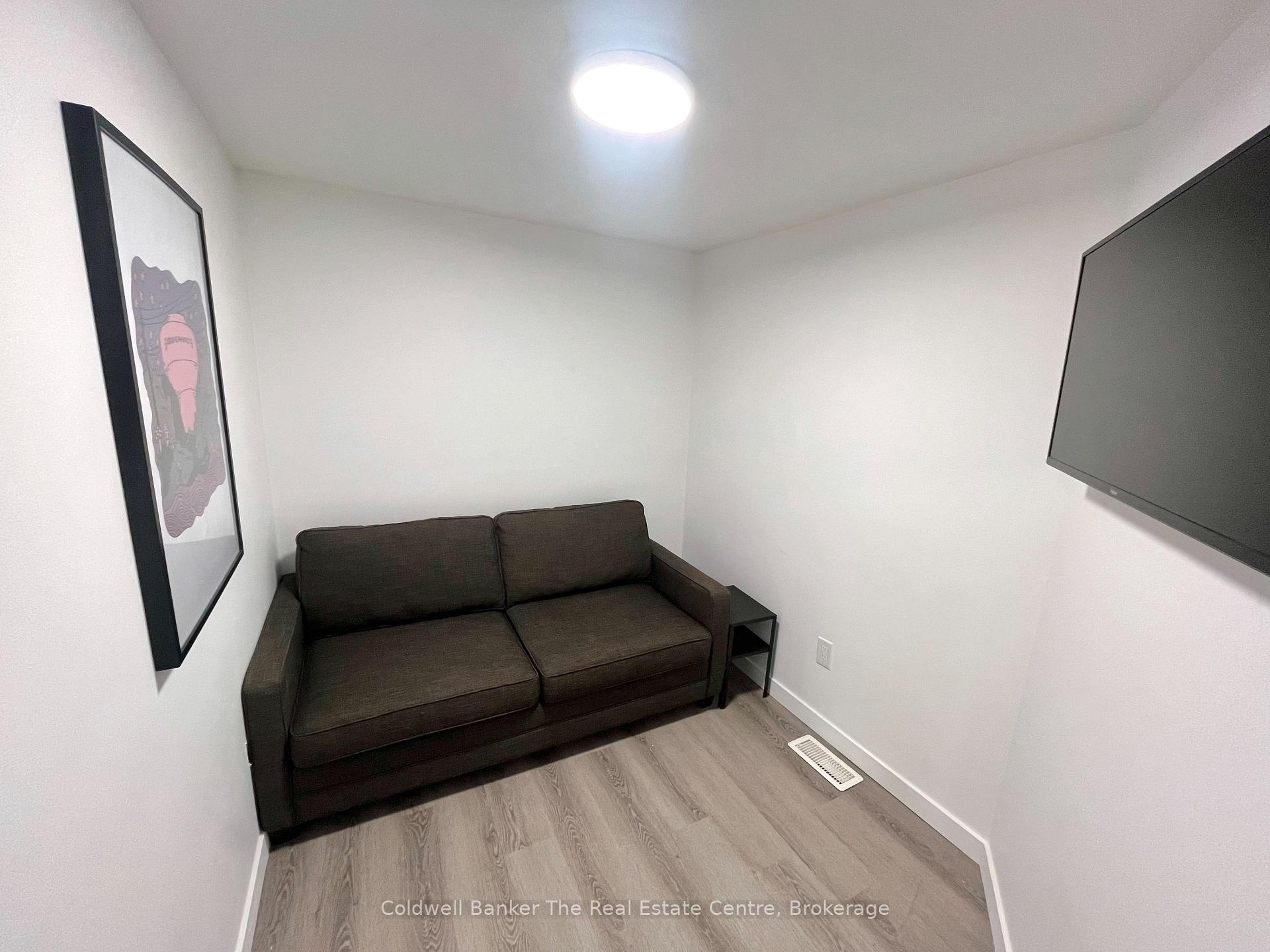 Photo 10 of 210 Jones Road, Gravenhurst, Muskoka (S) — HOMEH