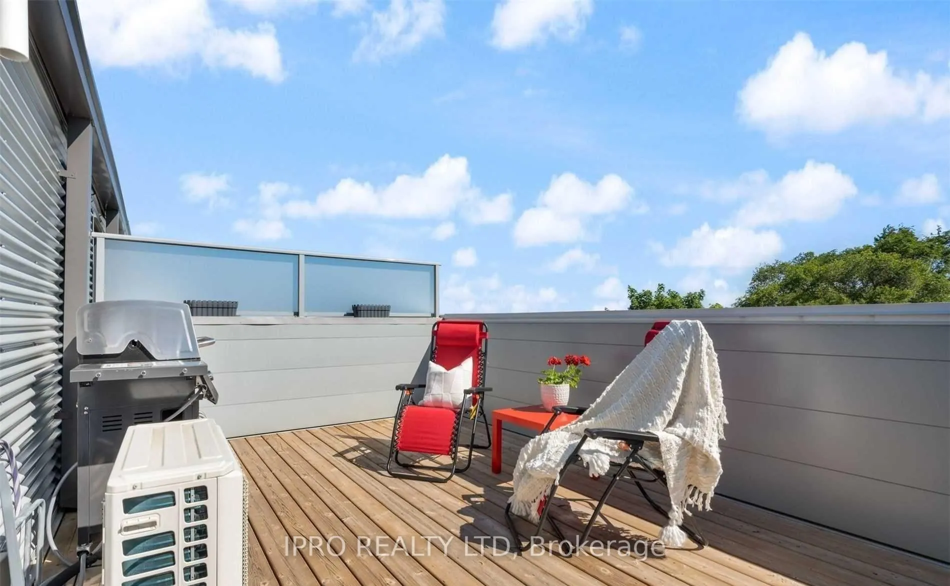 Photo 4 of Unit 32A, 1430 Highland Road W, Kitchener, Highland West — HOMEH