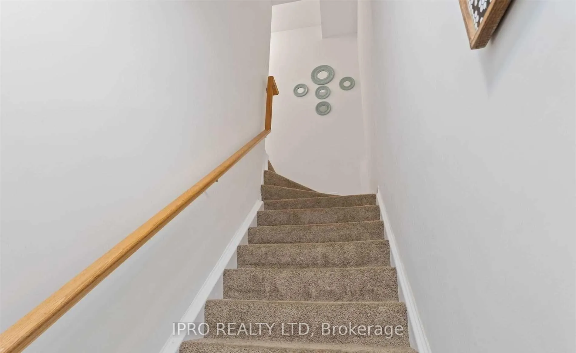 Photo 5 of Unit 32A, 1430 Highland Road W, Kitchener, Highland West — HOMEH