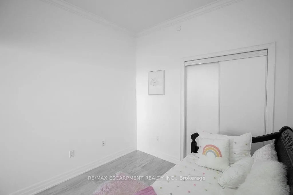 Photo 19 of Unit 608, 101 Shoreview Place, Hamilton, Stoney Creek — HOMEH