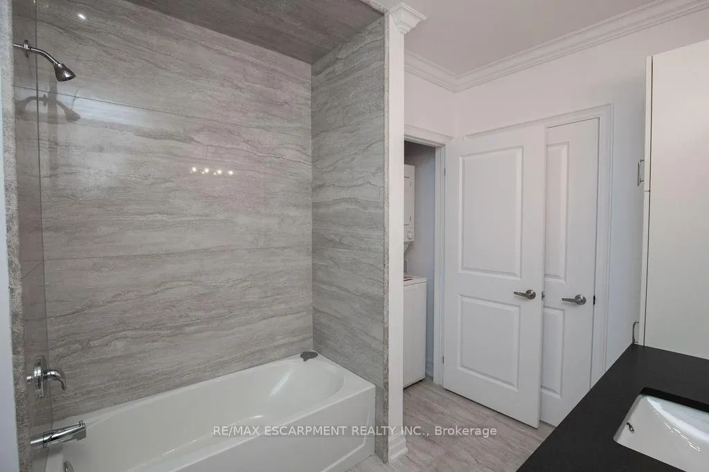 Photo 23 of Unit 608, 101 Shoreview Place, Hamilton, Stoney Creek — HOMEH