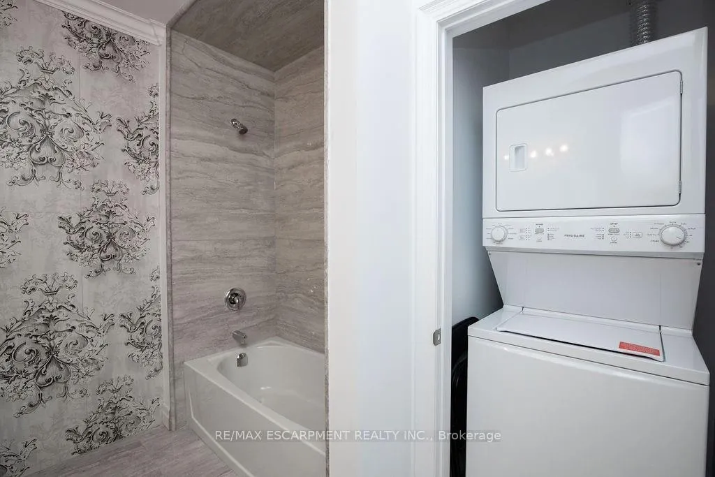 Photo 24 of Unit 608, 101 Shoreview Place, Hamilton, Stoney Creek — HOMEH