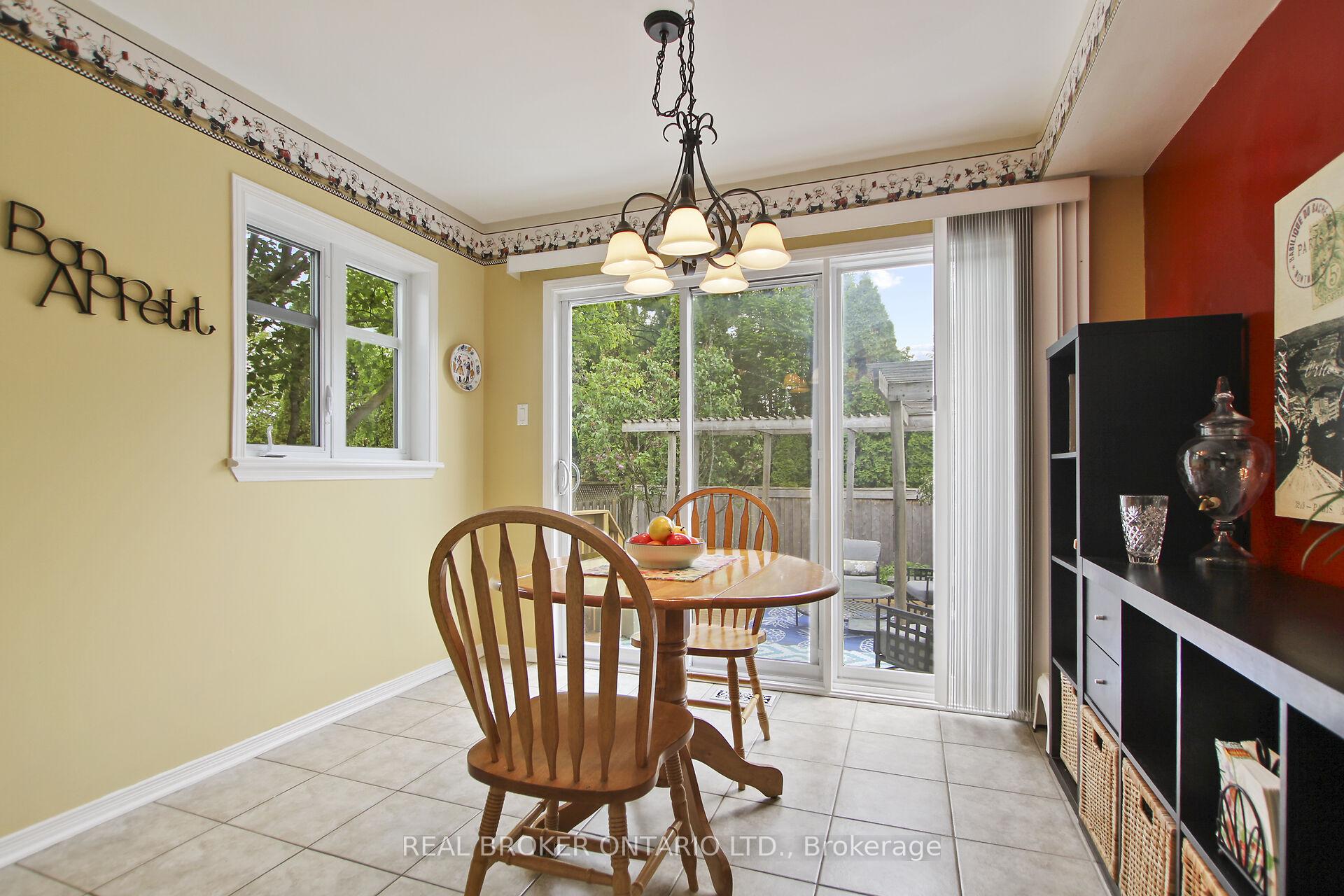 Photo 9 of 193 Deercroft Avenue, Ottawa, Barrhaven - Longfields — HOMEH