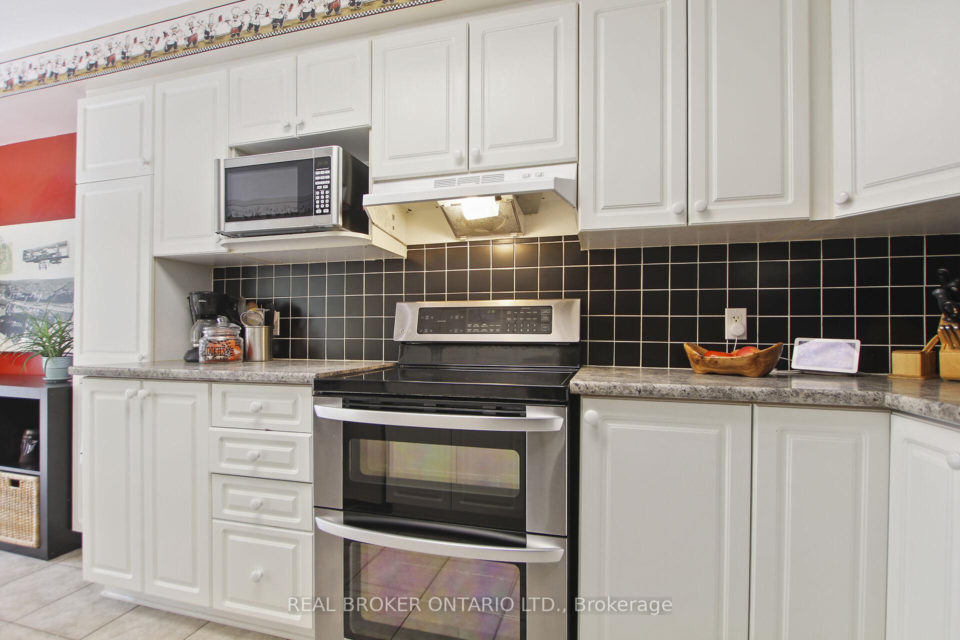 Photo 13 of 193 Deercroft Avenue, Ottawa, Barrhaven - Longfields — HOMEH